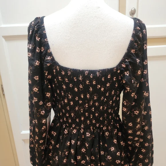 Celebrity Pink Floral Black Dress NWT - Picture 6 of 14